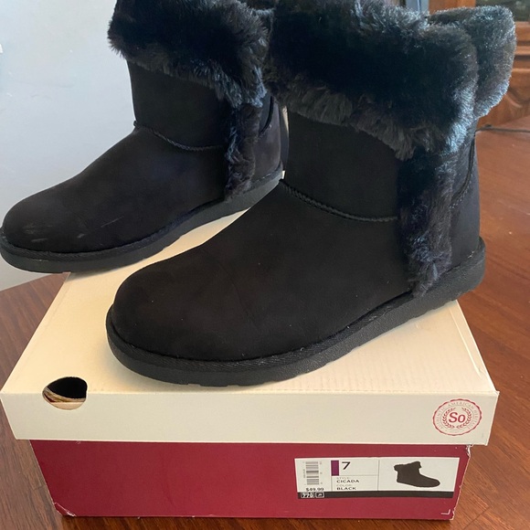 SO Shoes - Black Cicada slip on  ankle boots fur on upper portion